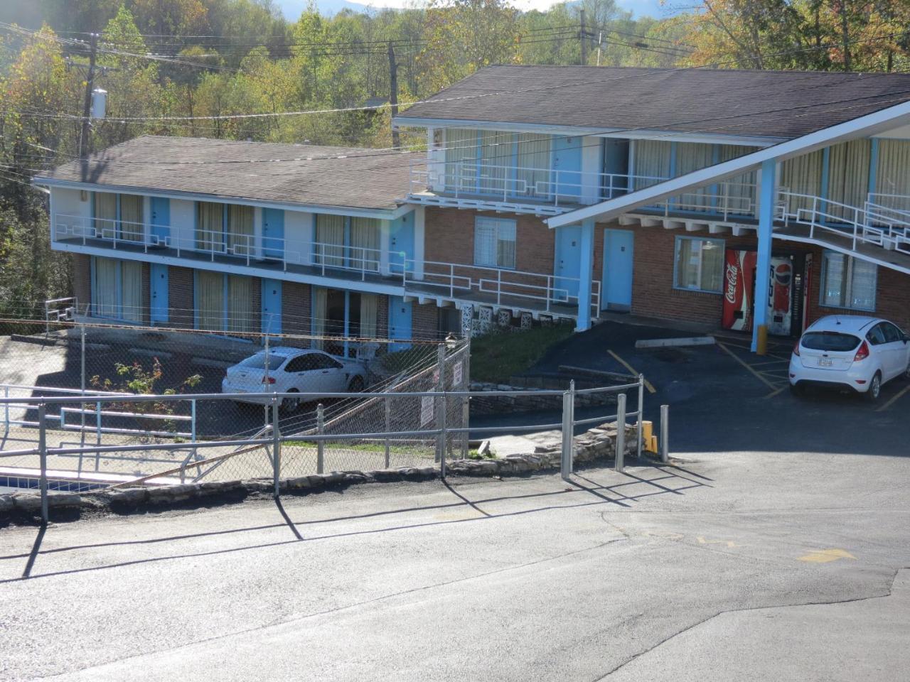Boone Trail Inn Middlesboro ภายนอก รูปภาพ